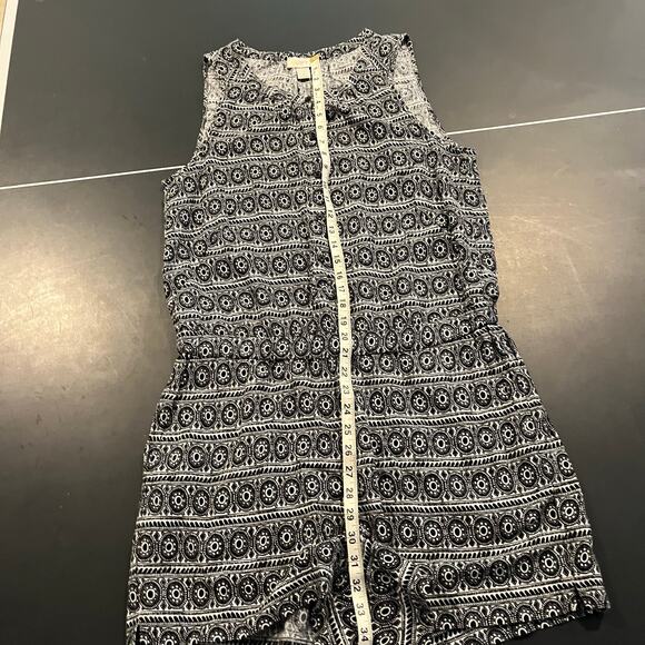 Ann Taylor LOFT Women's M Black White Geometric Sleeveless Romper Spring Summer - Picture 5 of 7